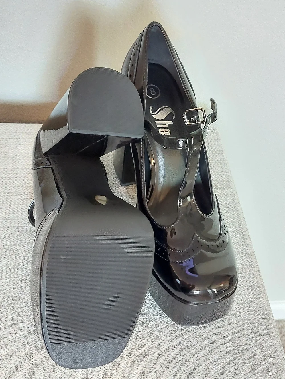 Black Patent T Strap Mary Janes Sz 8 NEW